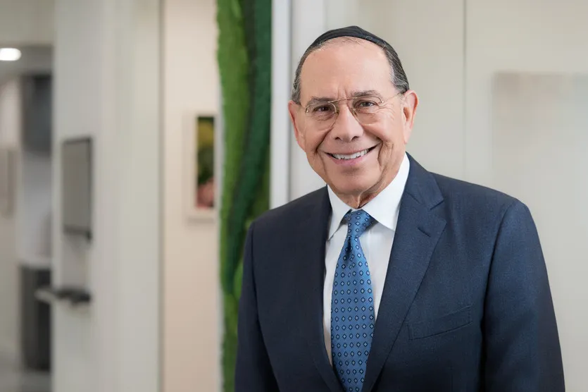 Dr. Dwight L. Hershman